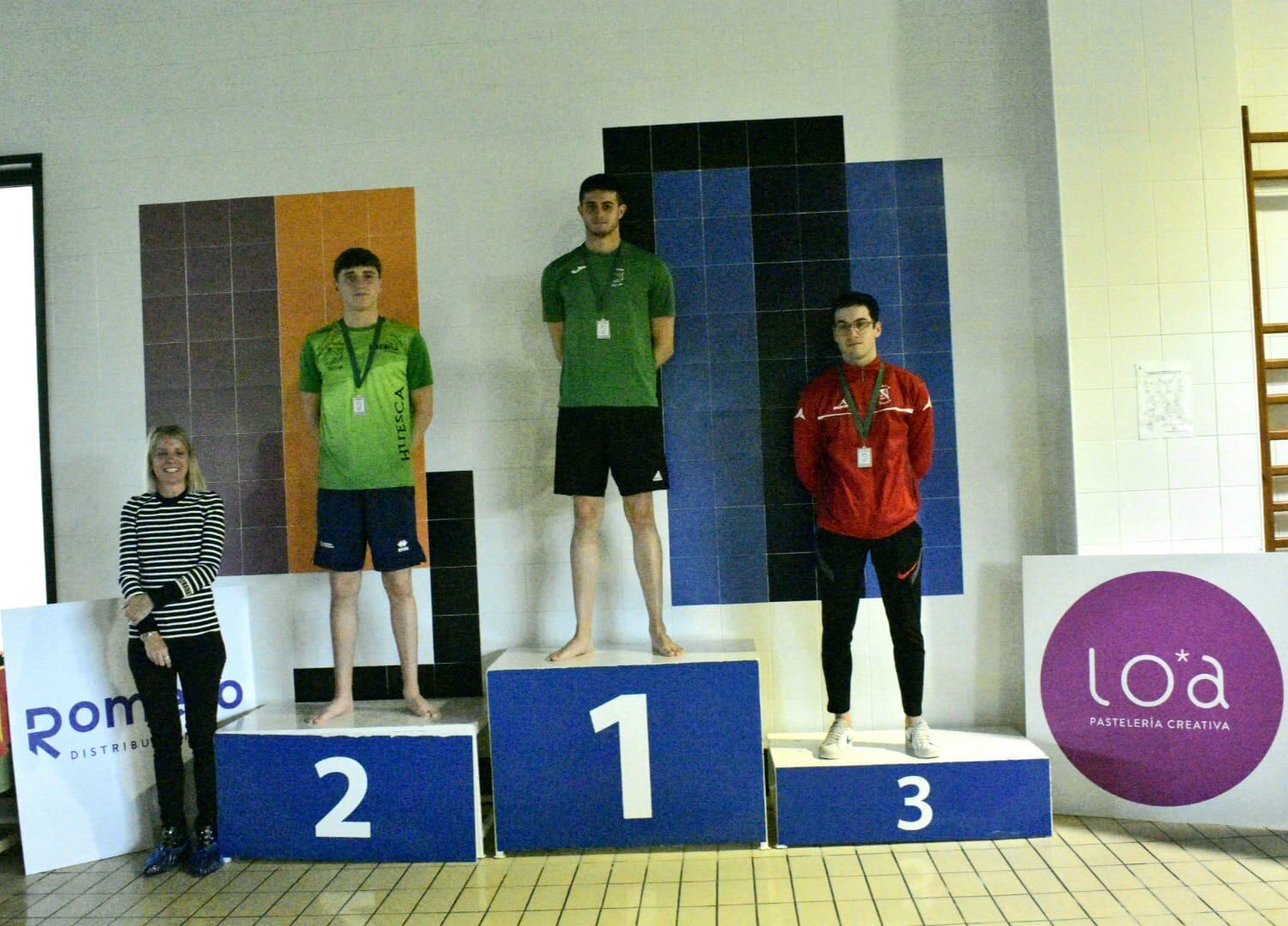 El Torneo Ciudad de Huesca Memorial Antonio Gutiérrez de natación reunió a más de 300 nadadores