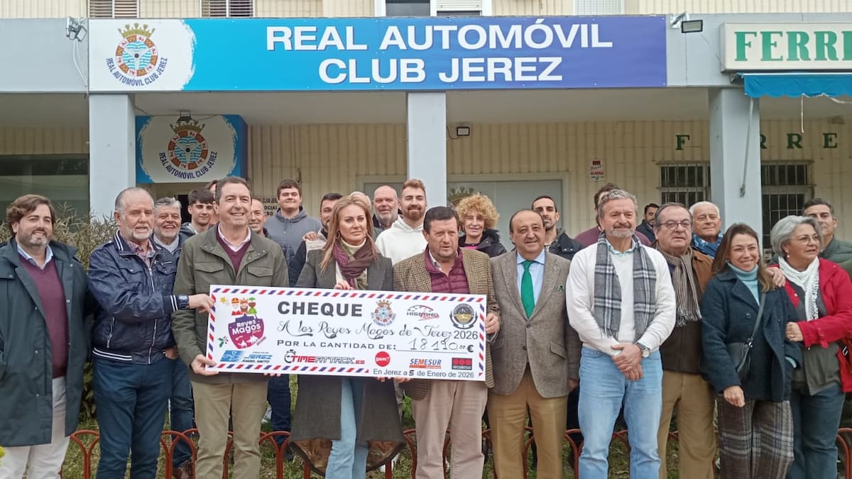 El Real Automóvil Club Jerez entrega 18.150 euros a la Asociación de los Reyes Magos