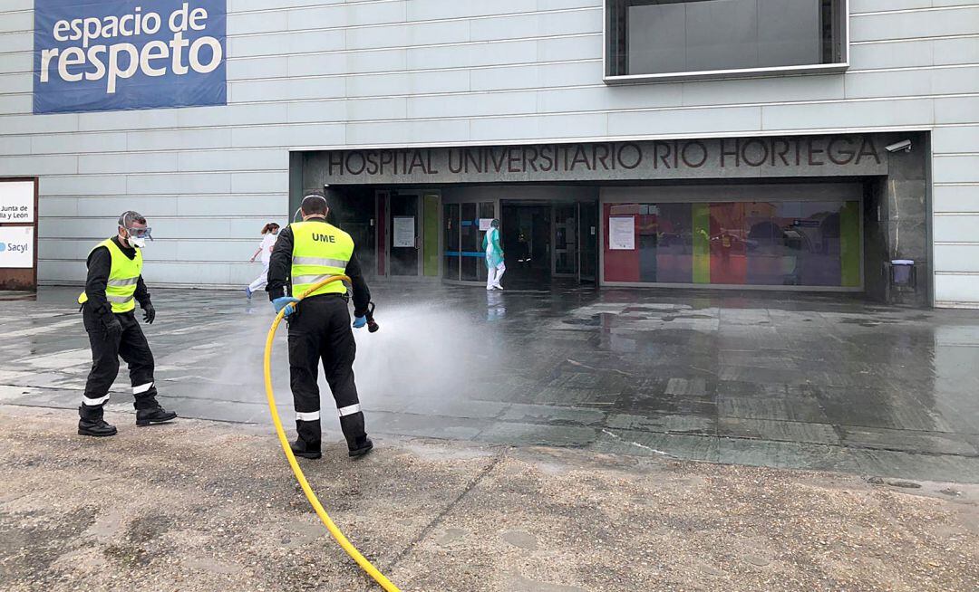 Desinfecciones en el Hospital Río Hortega de Valladolid