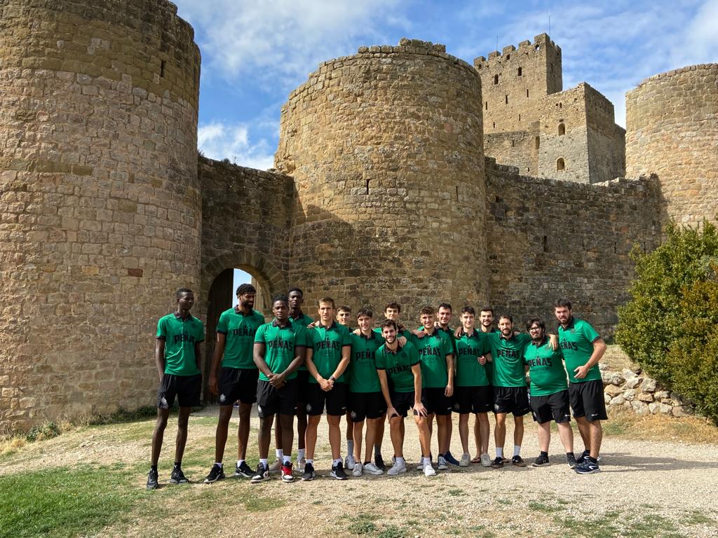 La plantilla del Peñas Huesca La Magia en el Castillo de Loarre
