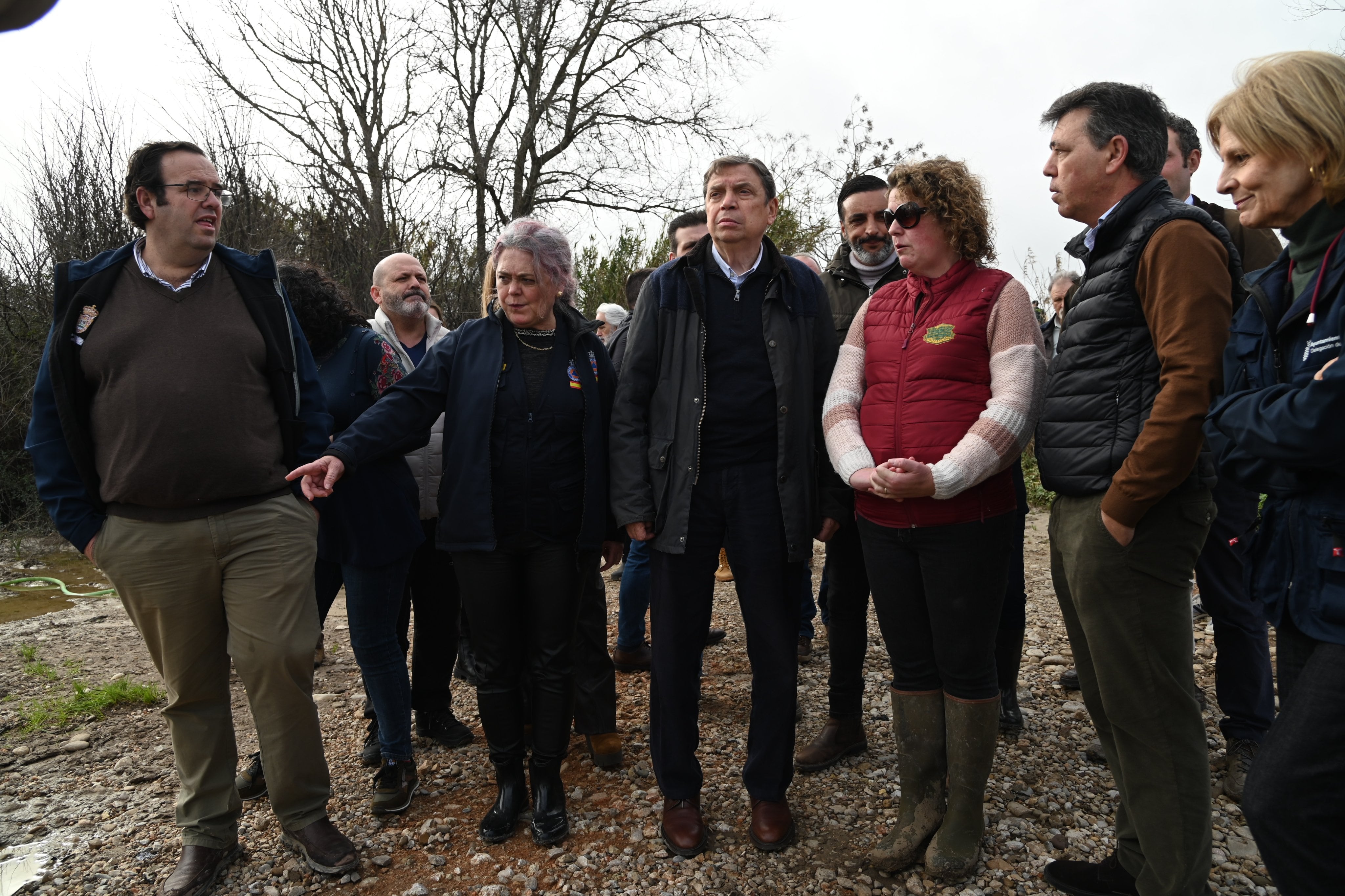 Luis Planas, ministro de Agricultura, durante su visita a una explotación agrícola en La Barca de la Florida, Jerez