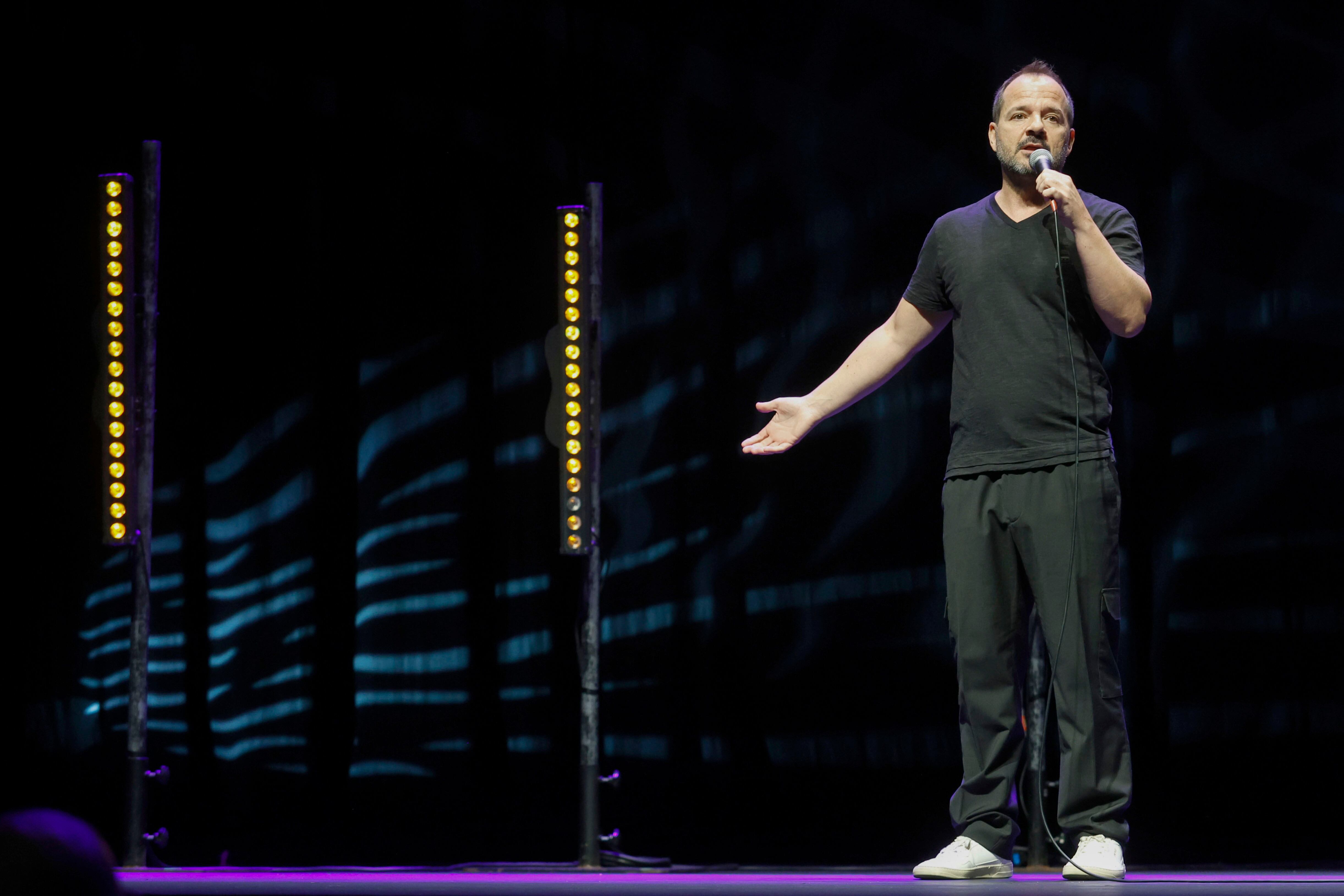Ángel Martín, durante el espectáculo de este viernes en el Auditorio de Ferrol (foto: Kiko Delgado / EFE)
