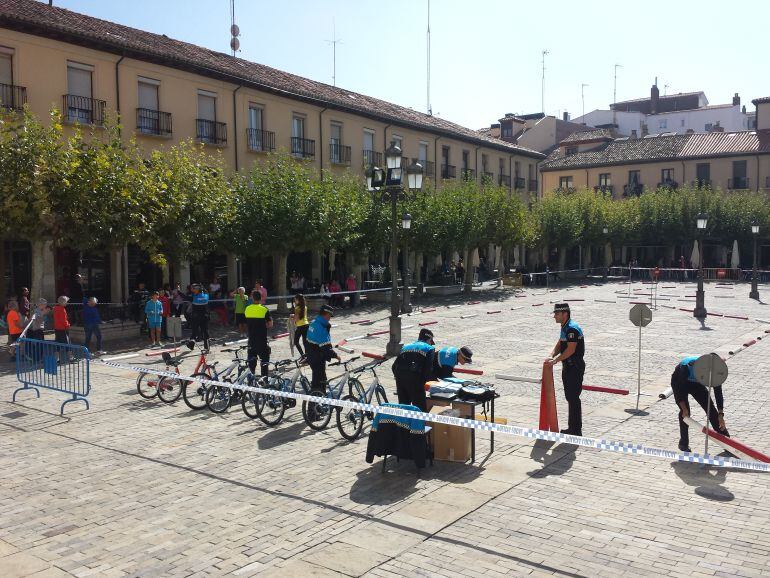 Circuito habilitado en la Plaza Mayor con motivo del Día sin Coche