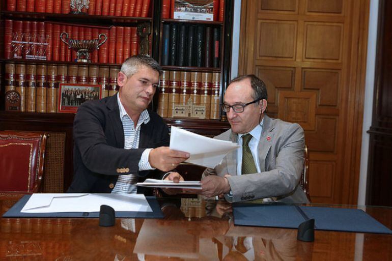 Firma del convenio de colaboración