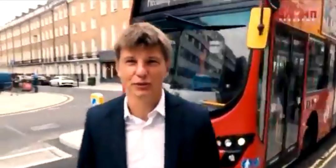 Andrey Arshavin en una calle de Londres