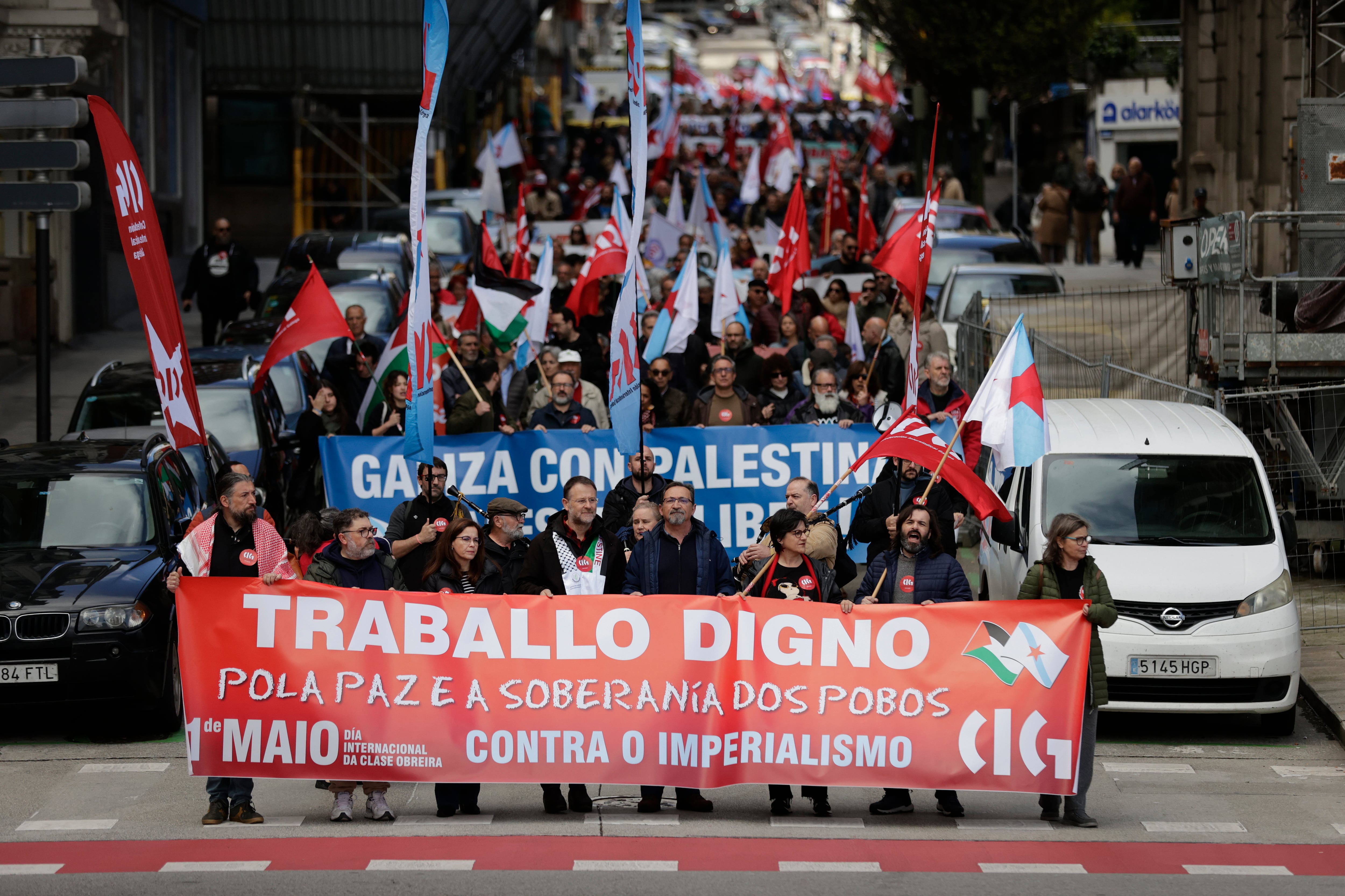 A CORUÑA, 01/05/24.- A Coruña ha acogido este miércoles los actos centrales de los sindicatos en el primero de mayo y, una vez más, las movilizaciones no serán unitarias, pues mientras UGT y CCOO coinciden, no así la CIG (en la imagen). EFE/Cabalar
