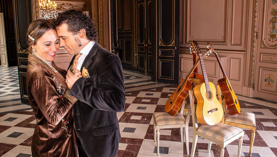 Andrés Peña y Pilar Ogalla estrenan 'Por cuatro reales' en el Teatro Villamarta