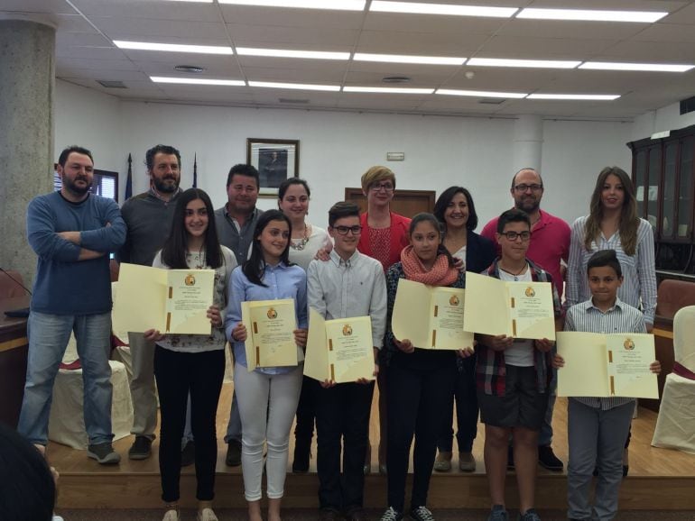 Entrega de diplomas en el Ayuntamiento de Santa Pola