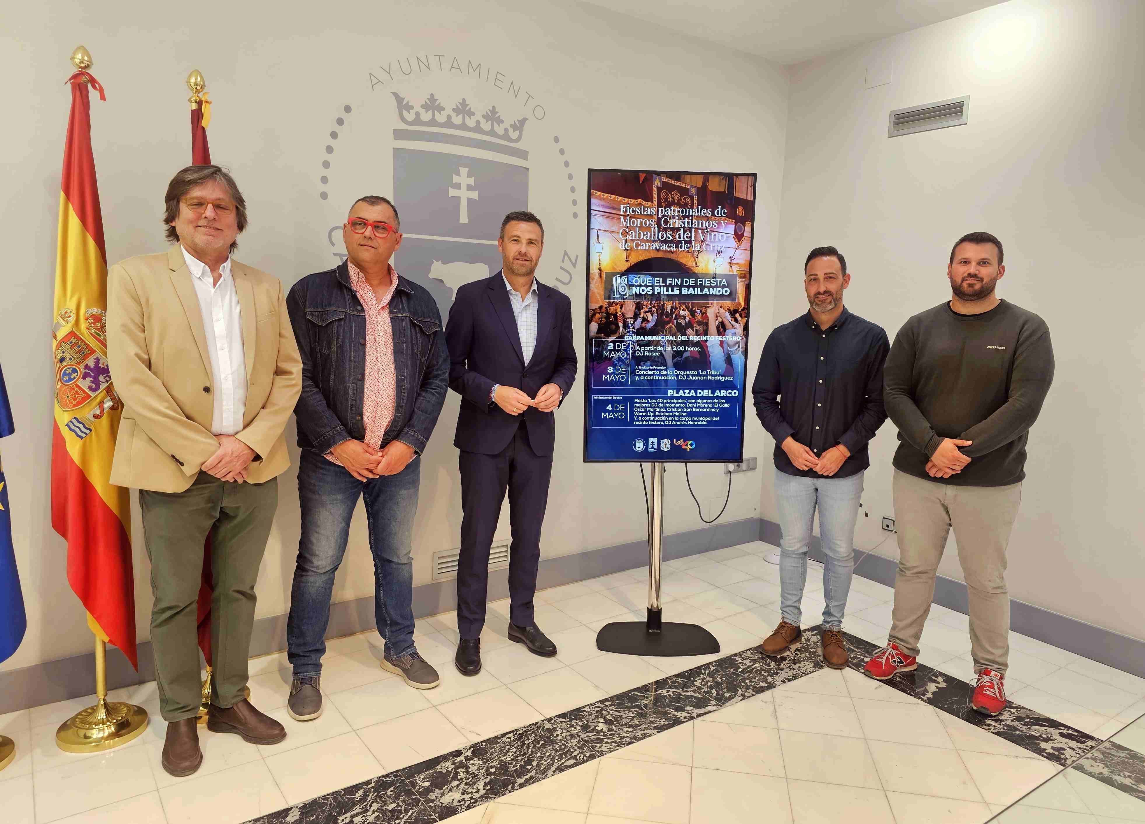 Durante la presentación en el ayuntamiento de Caravaca de Los40 Sessions &#039;Fiestas de Caravaca&#039;