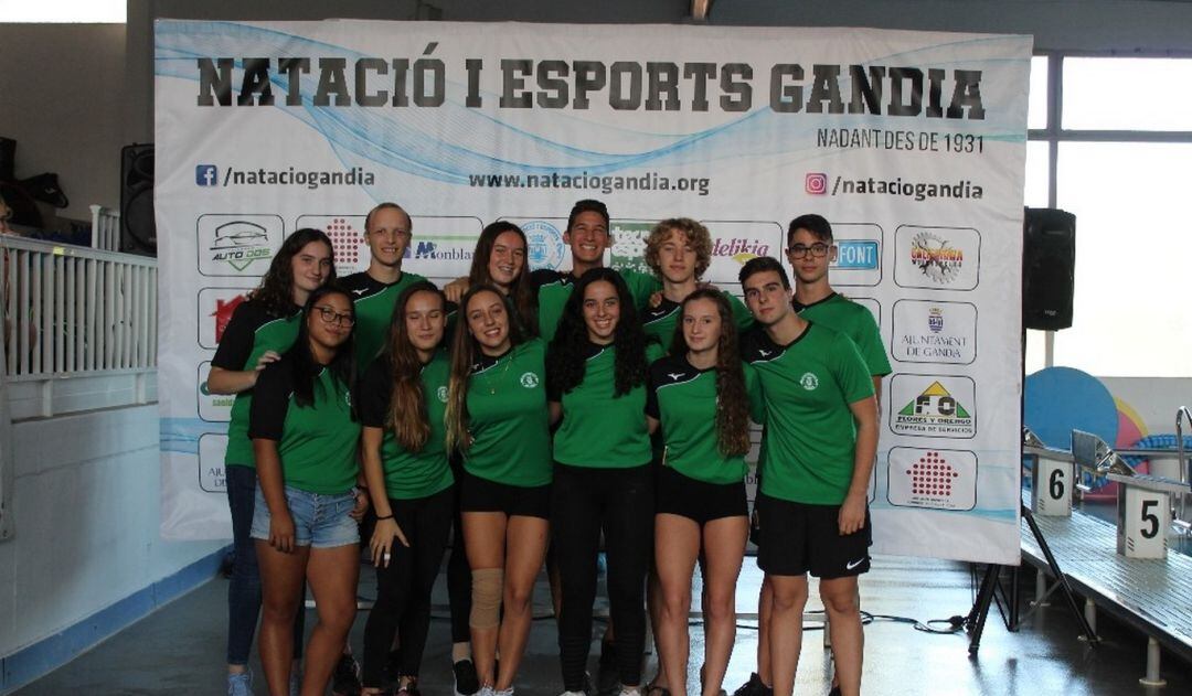 Equipo júnior del NIE Gandia