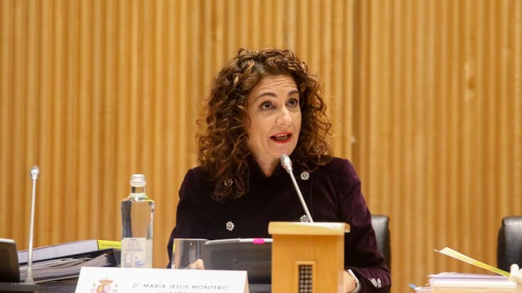 María Jesús Montero: "No hay ningún trato de favor con Cataluña en los presupuestos"