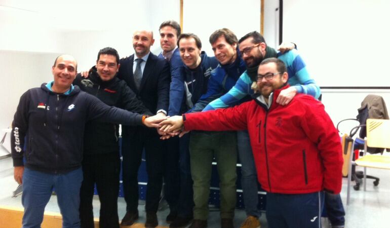 Directivos y técnicos del padel alavés.