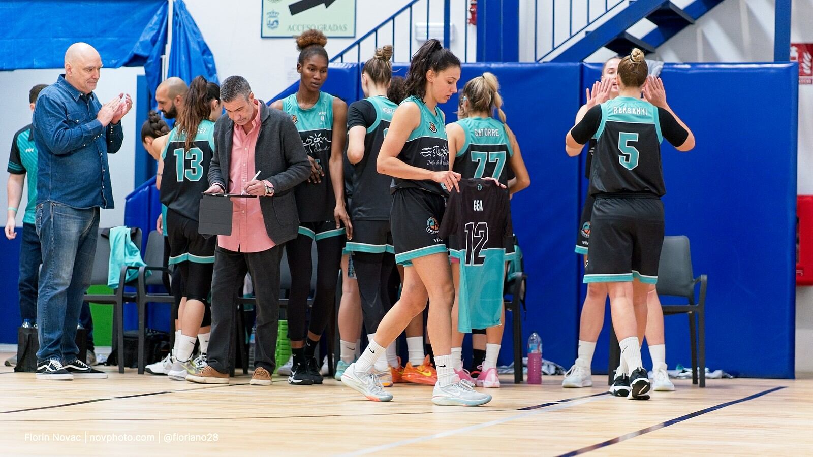 El CAB Estepona se enfrenta este miércoles al Ardoi en el pabellon El Pineda