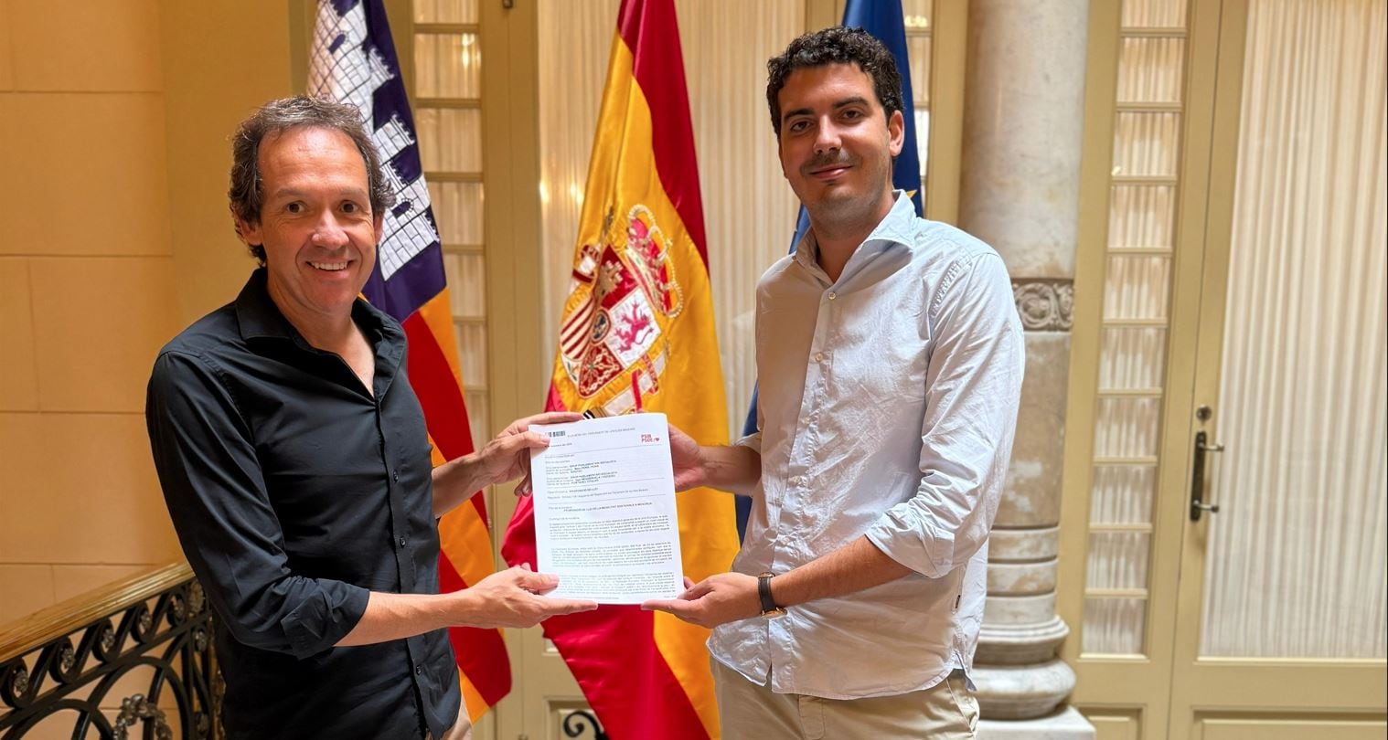 Pepe Mercadal i Marc Pons al Parlament