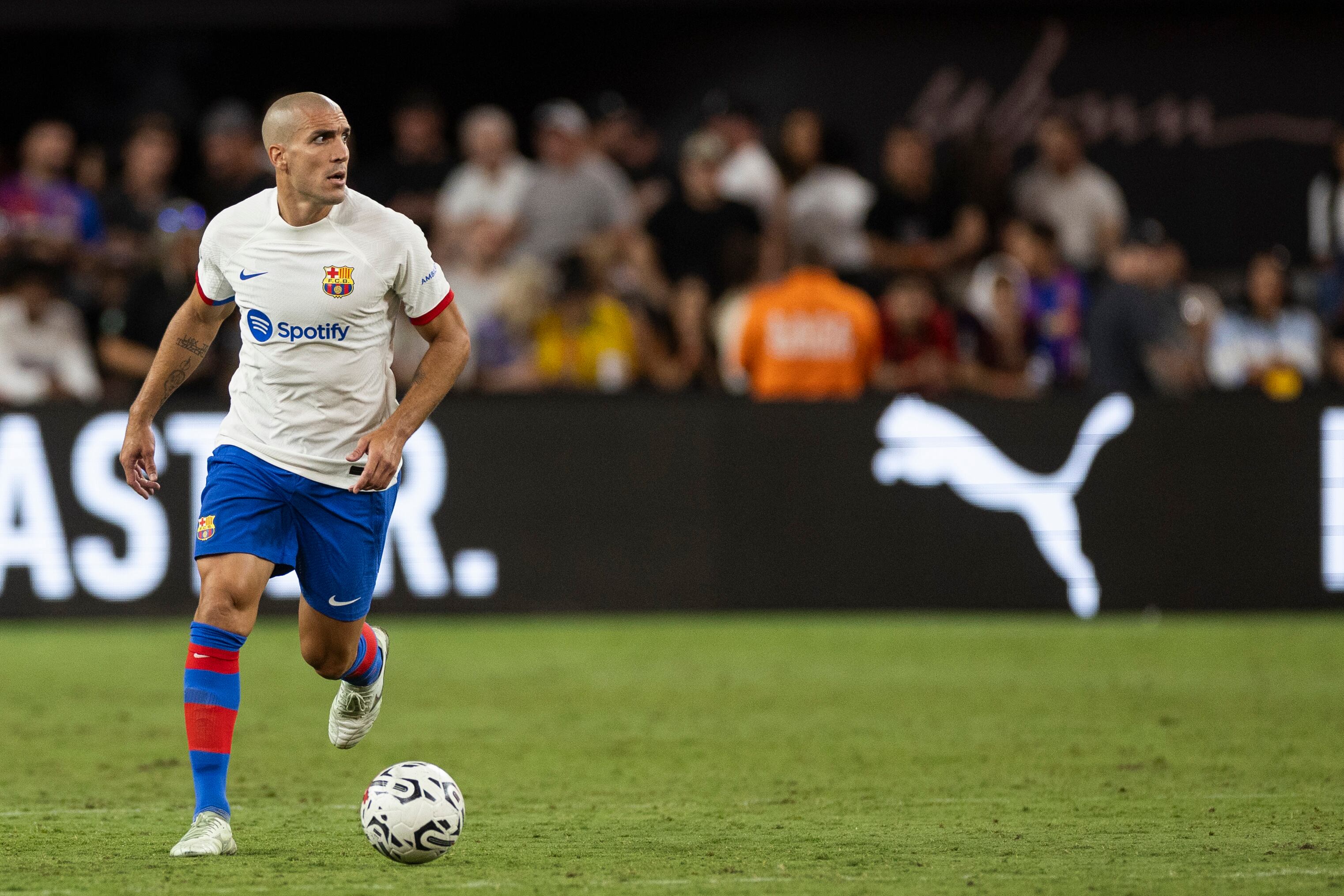 Oriol Romeu, jugador del FC Barcelona contra l&#039;AC Milan