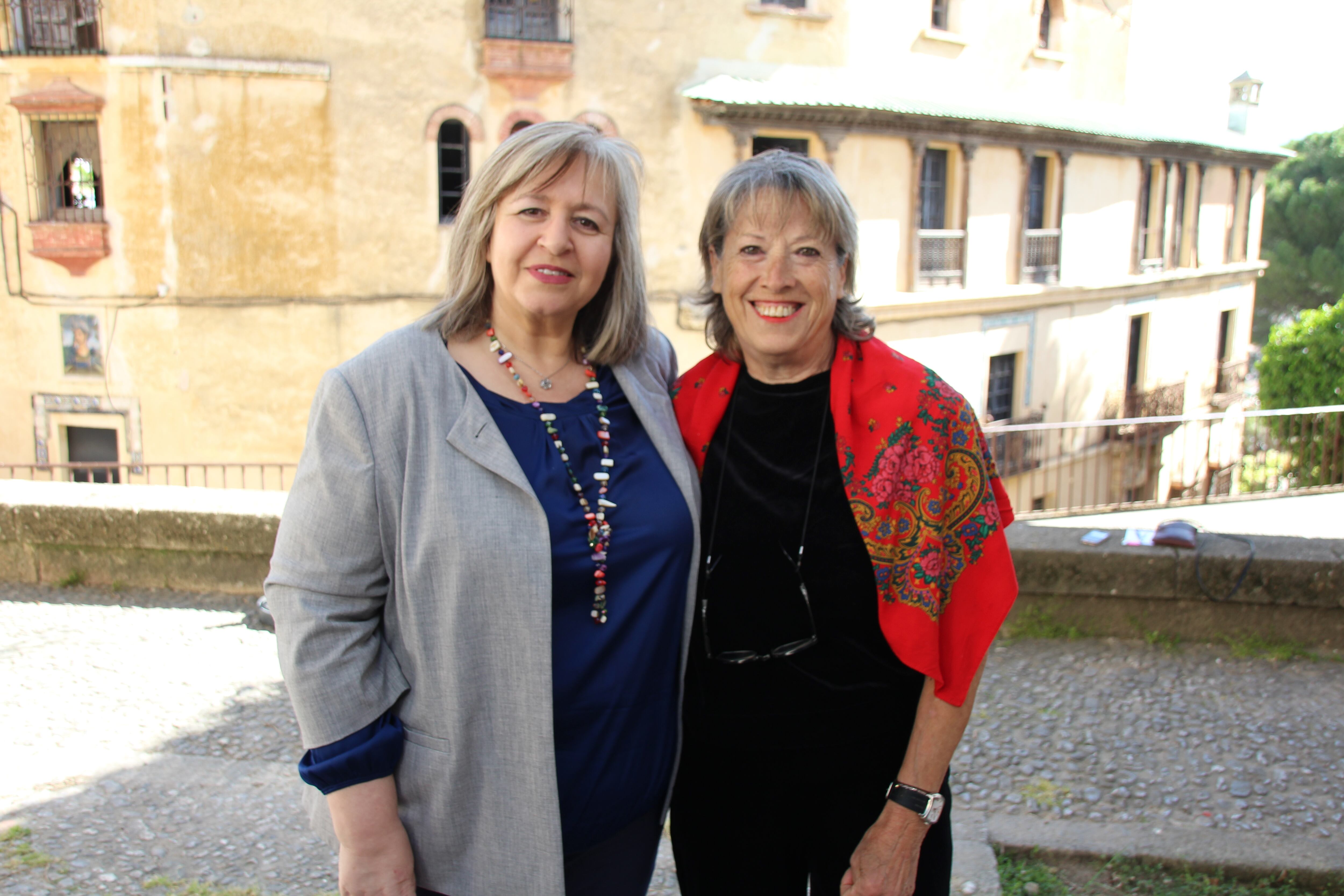 Isabel Barriga, candidata a la alcaldía por Ronda 100x100 junto a Soledad Lara numero 11 en la lista de la misma formación