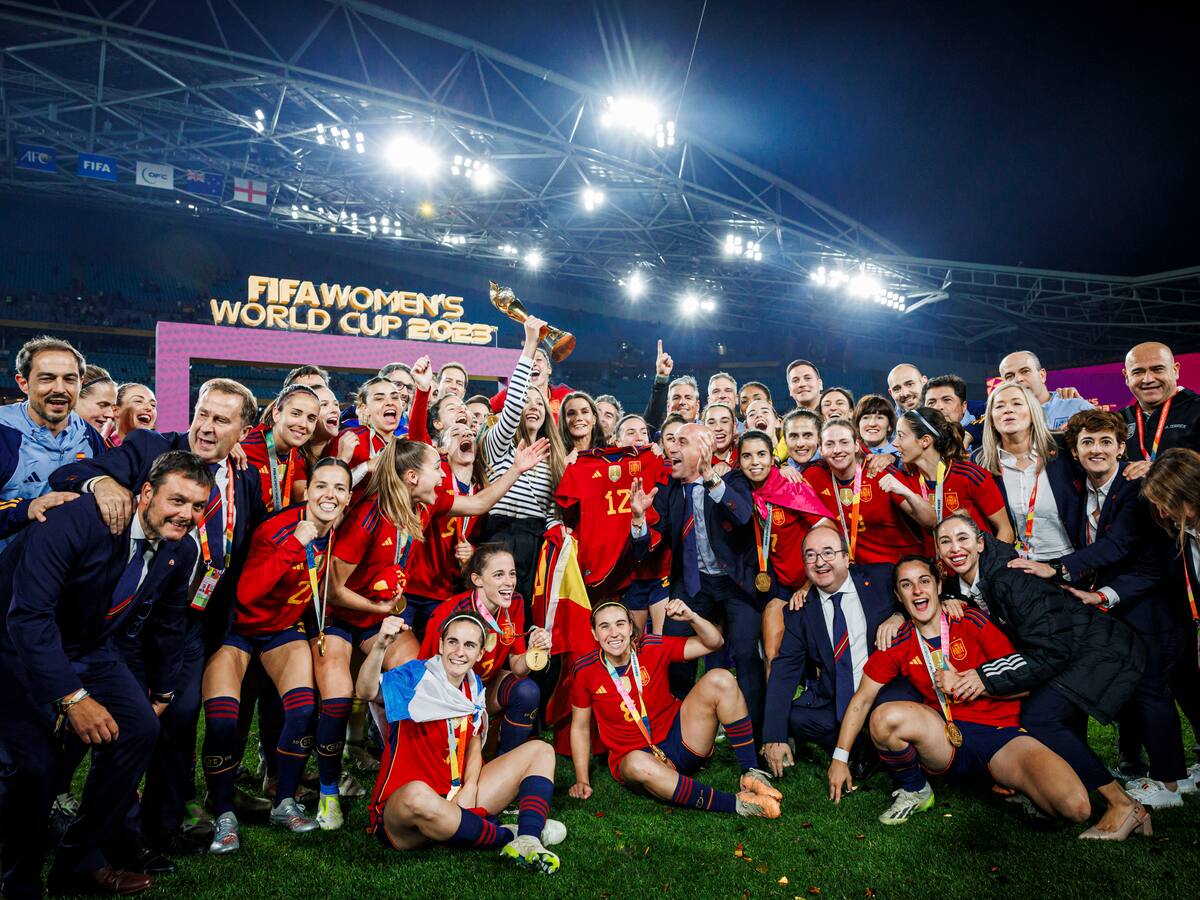 Huéscar prepara un homenaje a la futbolista oscense Esther González tras la victoria de Sydney