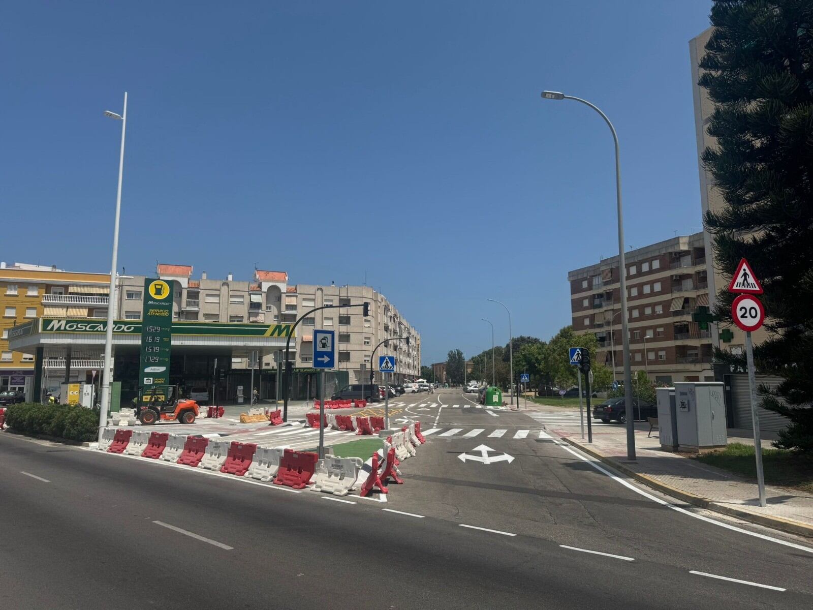 Intersección de l'Avinguda del Port con la Avenida del Grau.