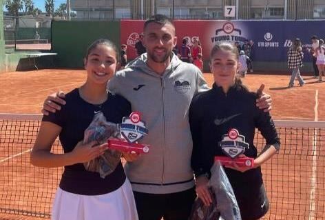 Júlia Orts y Carme Ballester