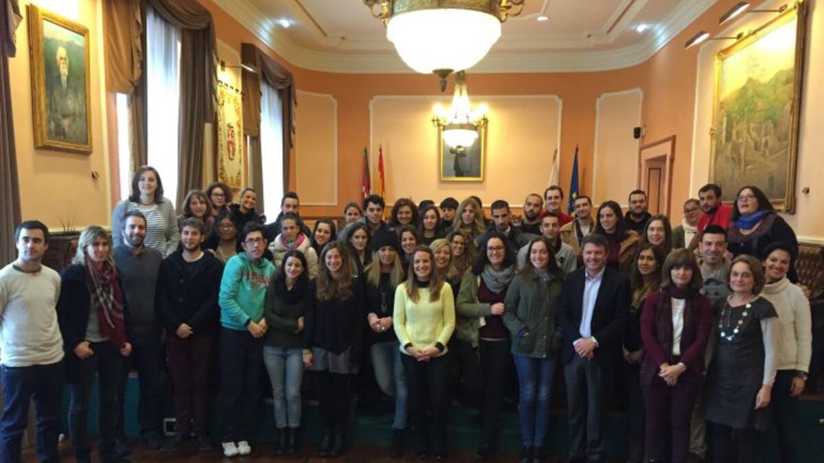 Recepción a jóvenes de Erasmus