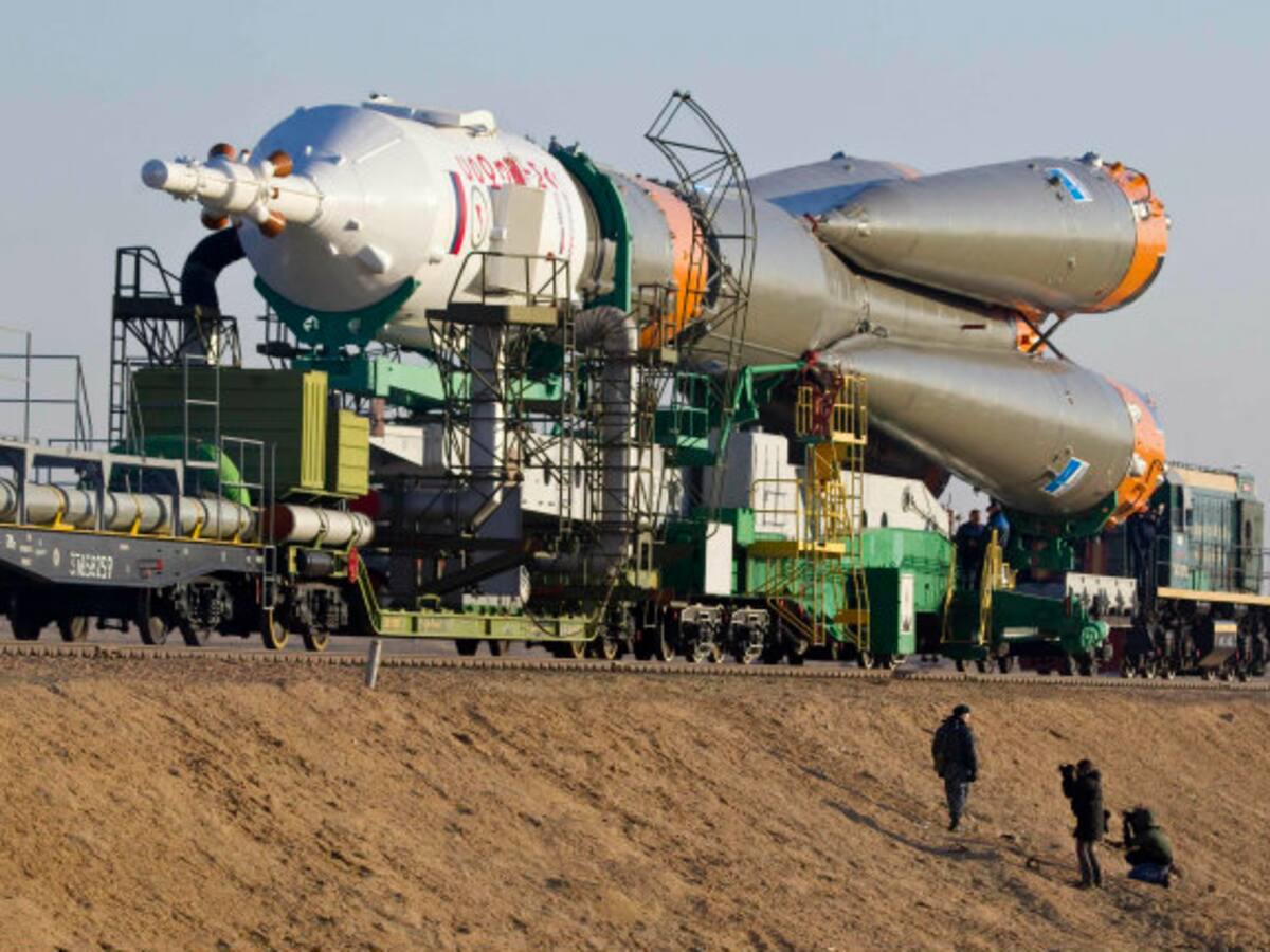 La nave espacial Soyuz acelera