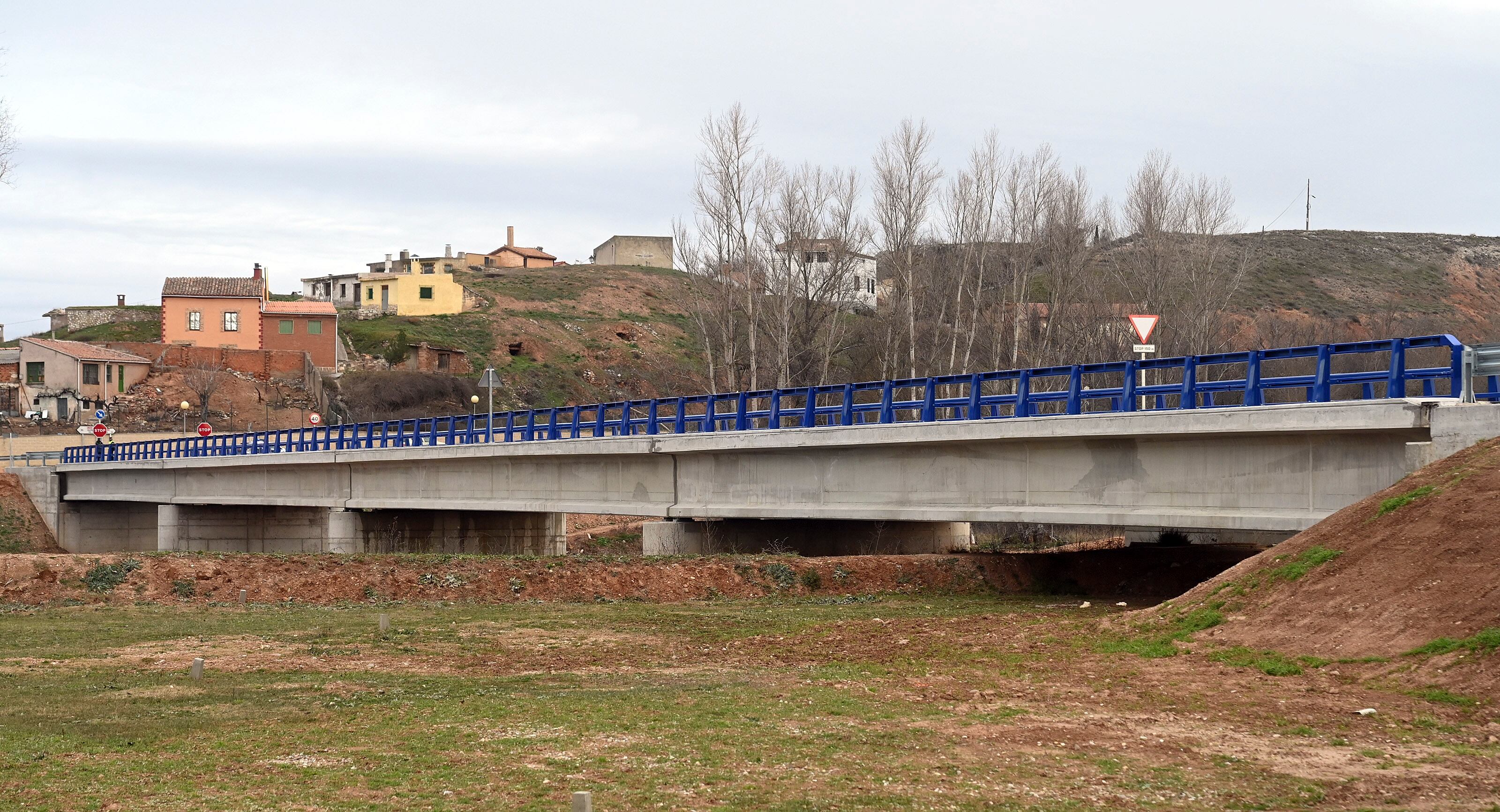 El nuevo puente sobre el Arlanza en Tordomar