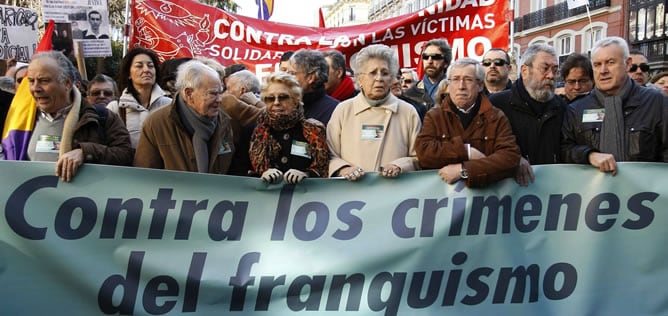 Cabecera de la manifestación en apoyo a Garzón