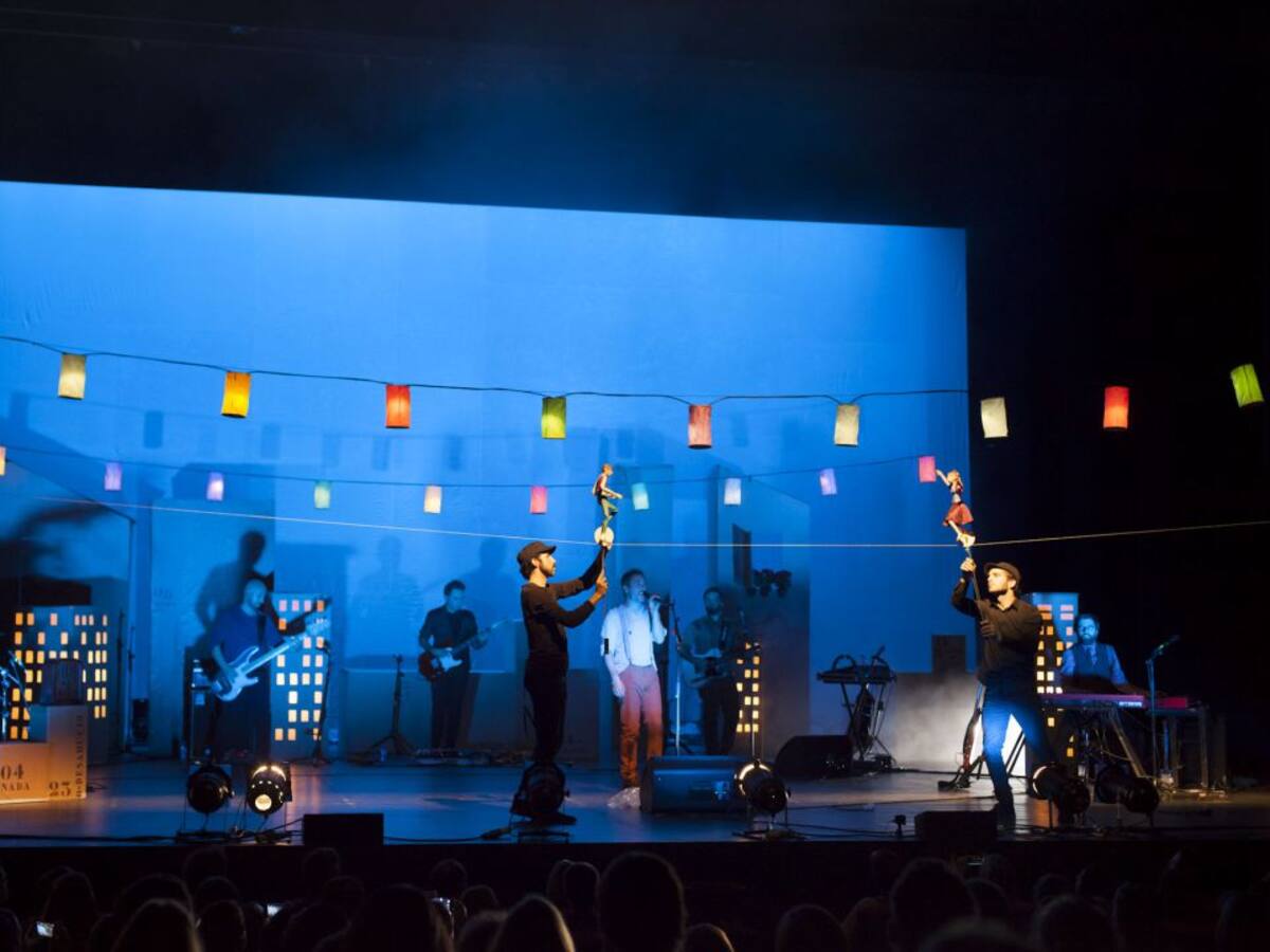 Love of lesbian: “no volem ser una banda que cagui marbre”