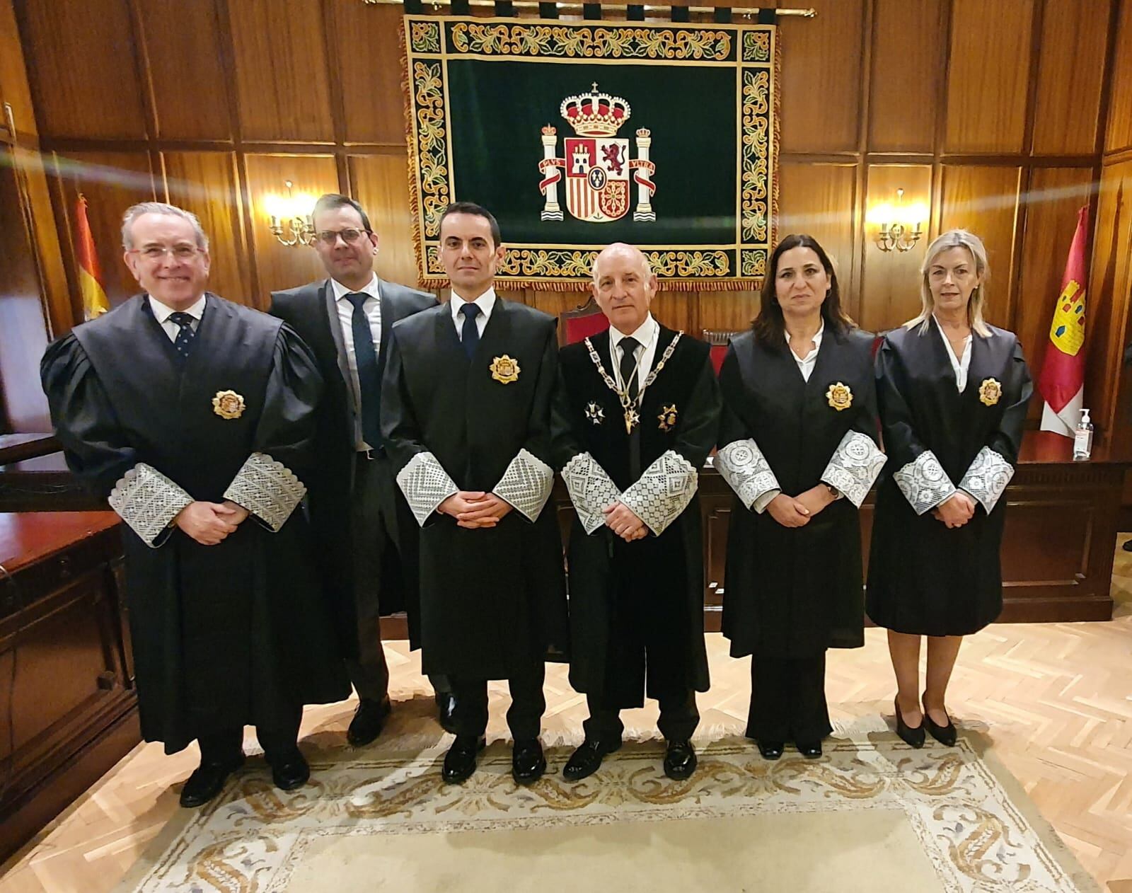 Acto de juramento de los nuevos Magistrados