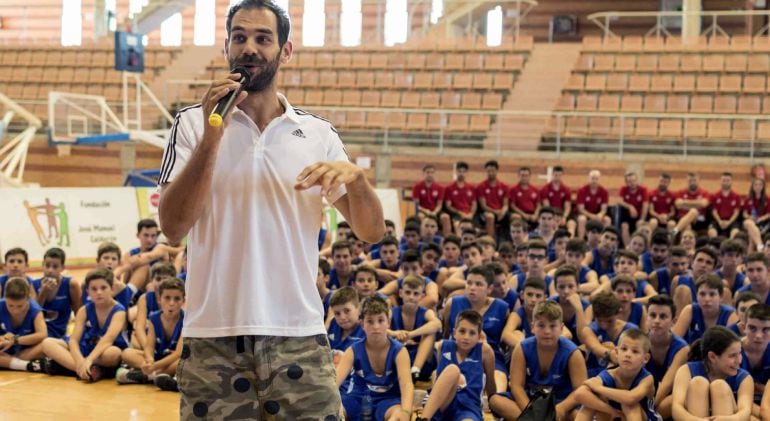 José Manuel Calderón, en el acto de inauguración de su campus