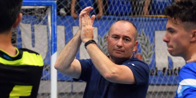 Juan Carlos Gálvez, entrenador del Toyota NImauto