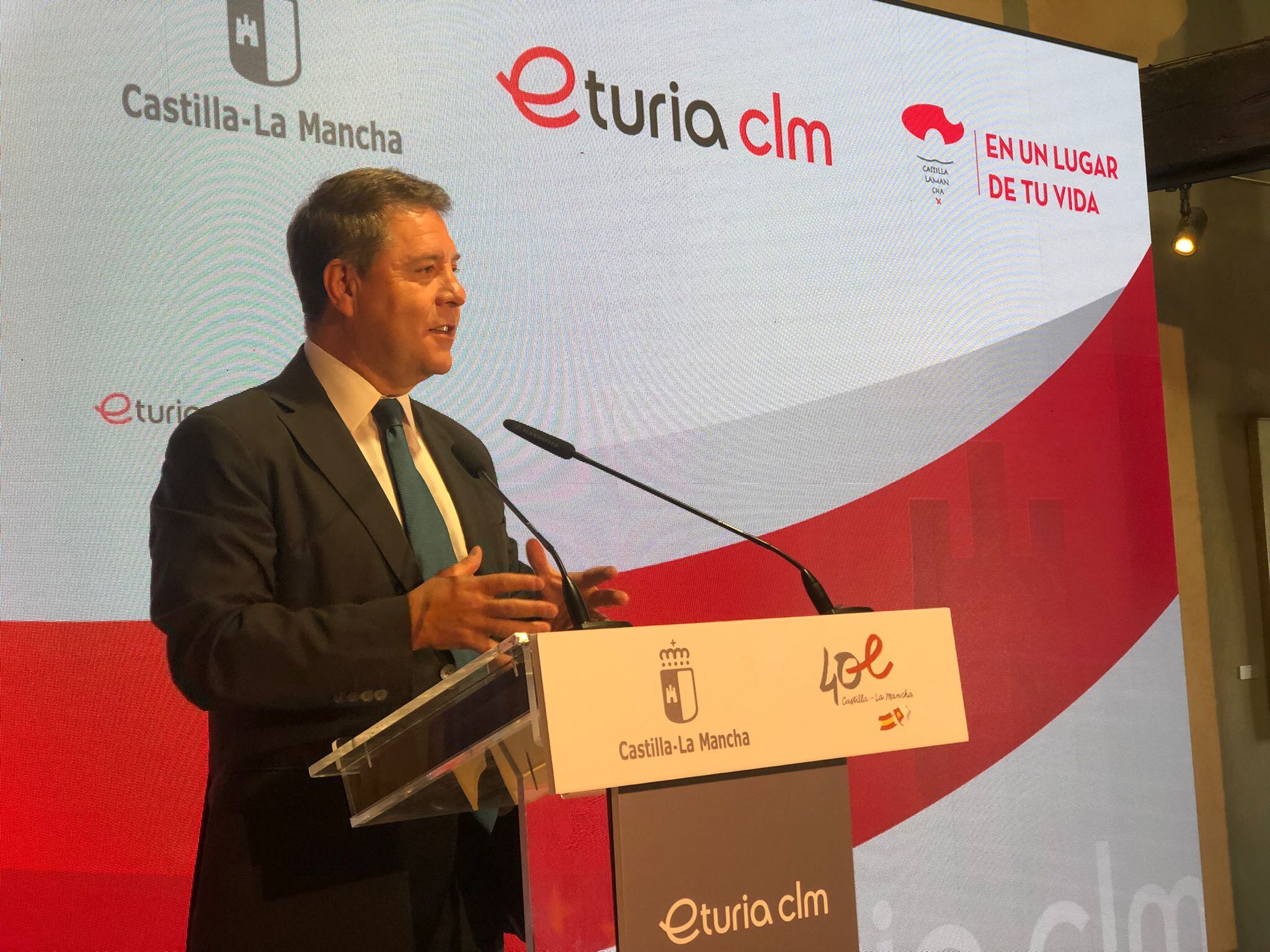 Emiliano García-Page, presidente de Castilla La Mancha, durante la presentación de Eturia