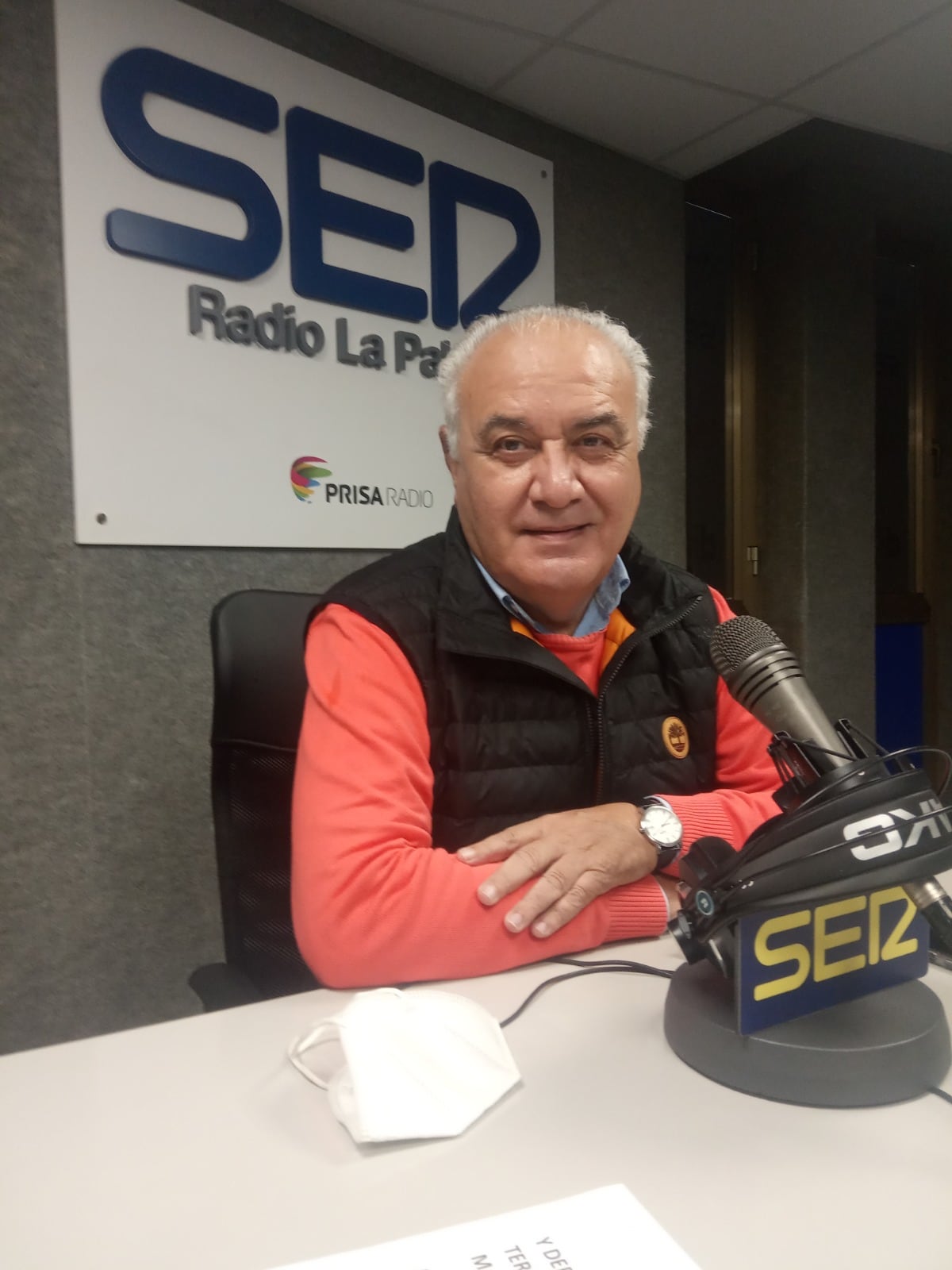 Miguel Ángel Morcuende, director técnico de la emergencia volcánica derivada de la erupción del Volcán de Cumbre Vieja en la isla, en los estudios de Radio La Palma