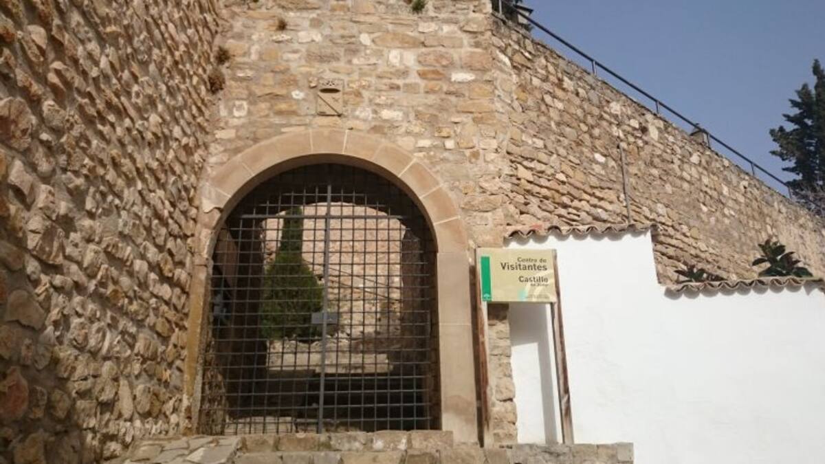 Francisco Reyes: "En cada pueblo hay un castillo, una torre o una atalaya"