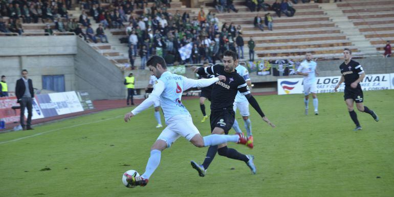 El Compos no puede fallar ante el Izarra