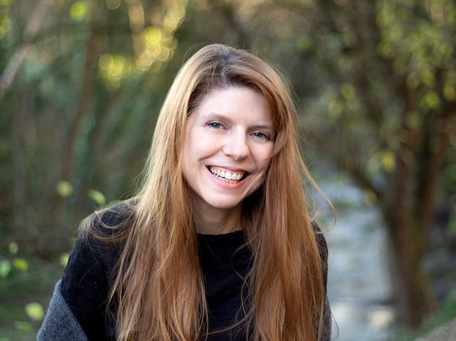 La Premio Nacional de Poesía Miriam Reyes