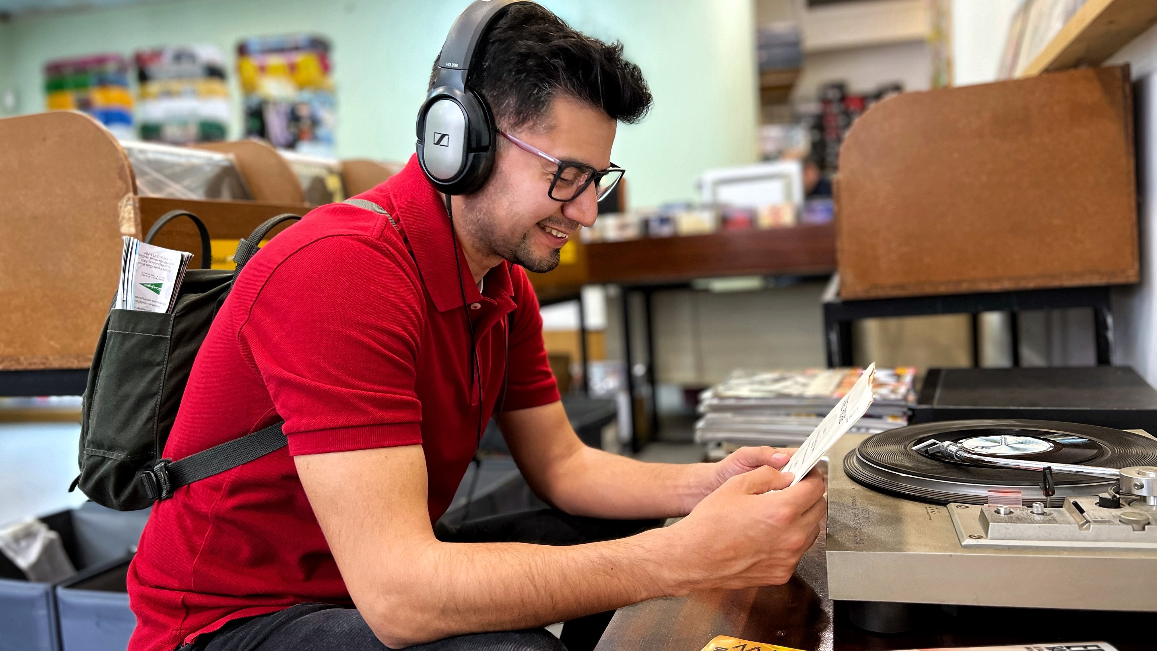 Gustavo López, entre vinilos