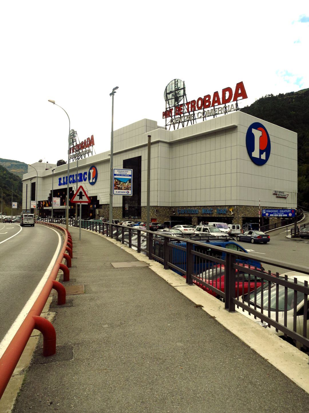 Els gestors del centre comercial Punt de Trobada ja han saldat el deute amb els propietaris del terreny per 7,2 milions d'euros.