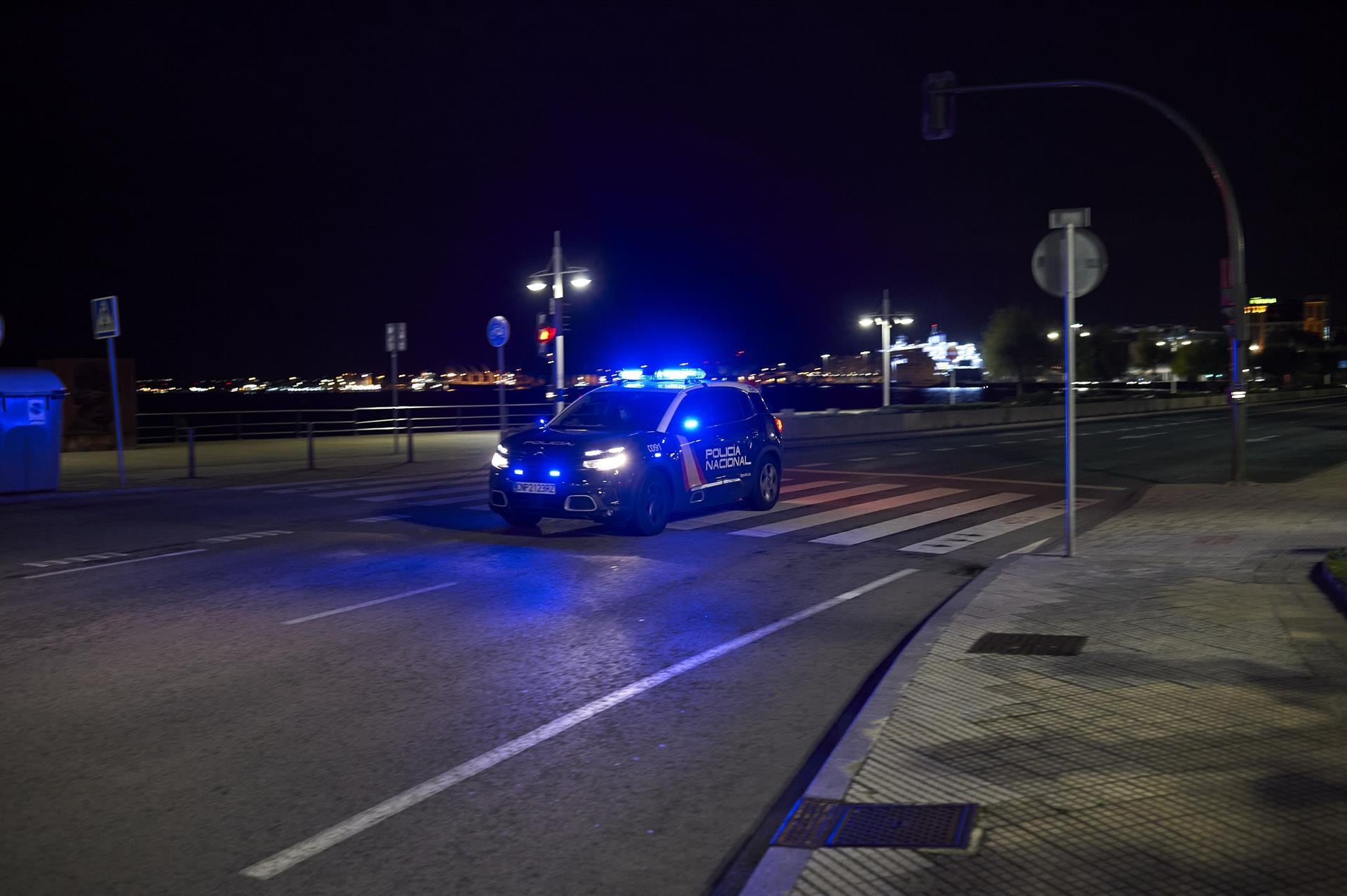 Un coche de Policía Nacional