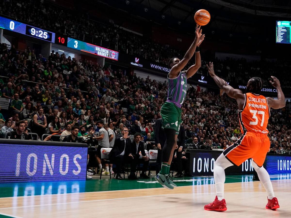 El ala-pívot Melvin Ejim varias semanas de baja por una lesión muscular