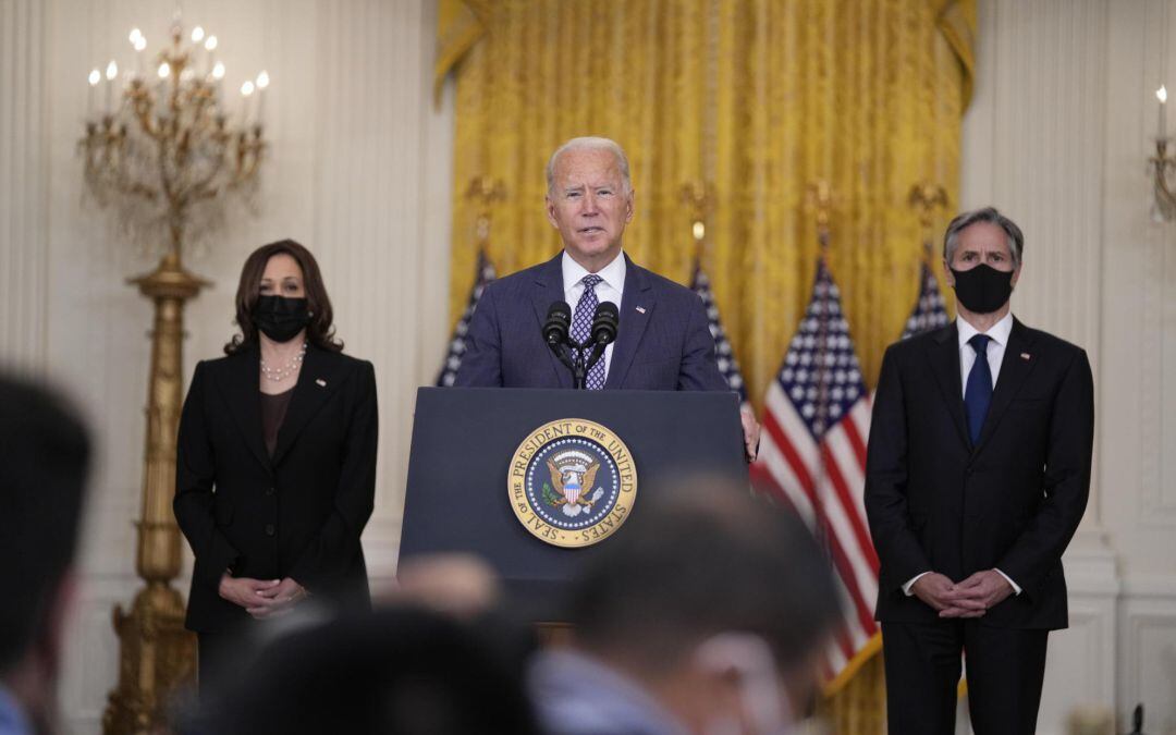 Joe Biden junto con Kamala Harris y Antony Blinken