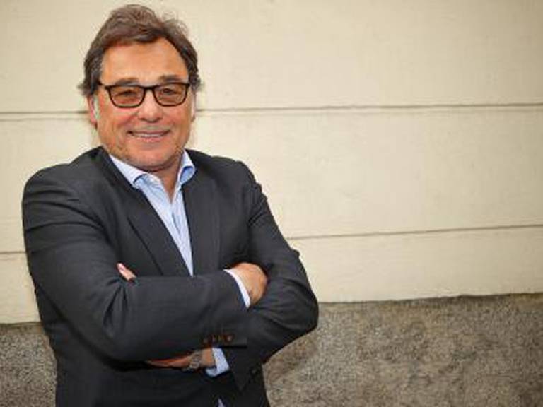 Raúl Sanllehí en las oficinas del real Zaragoza