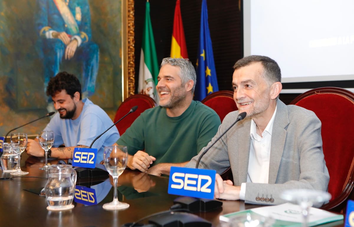 Foro con el candidato a la presidencia de la Junta de Por Andalucía, Antonio Maillo, celebrado en la Cámara de Comercio de Sevilla
