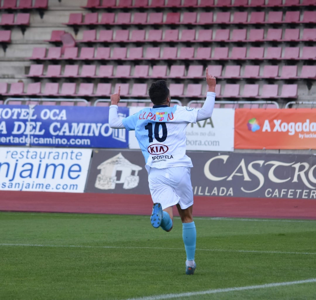 Álex Ares celebra un gol marcado al Choco en el partido de la primera vuelta