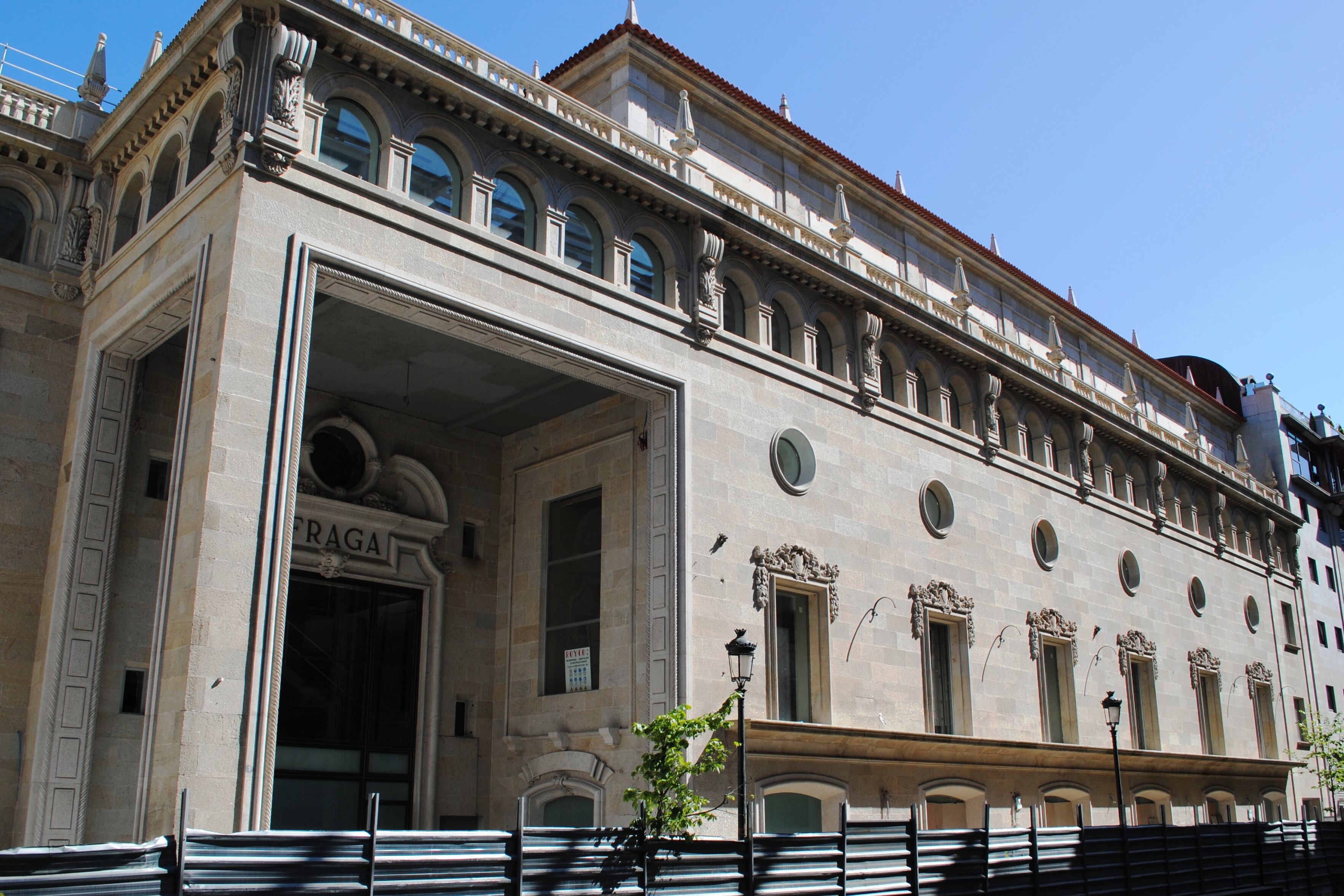 Fachada del Cine Teatro Fraga de Vigo