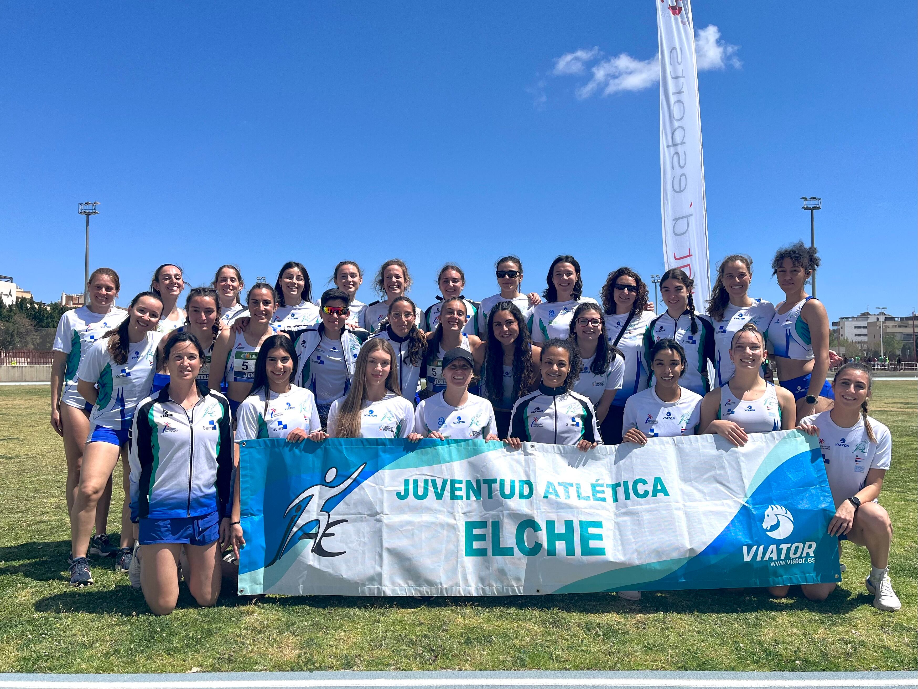 El femenino del Juventud Atlética Elche aspira al ascenso a la máxima categoría