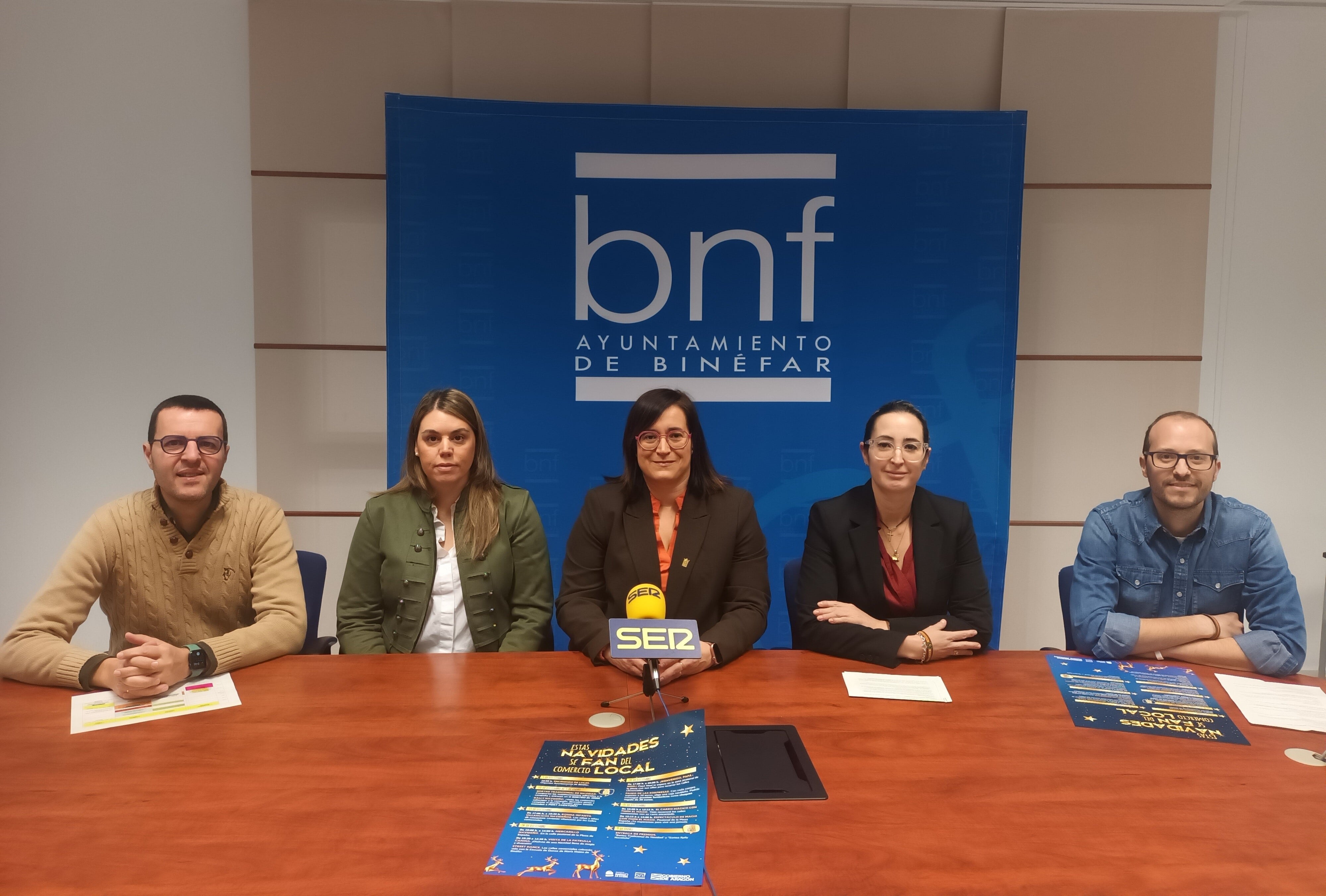 César Pardos, Beatriz de Pano Patricia Rivera, Beatriz Oliván y Miguel Ángel Pascual en la presentación de los actos navideños