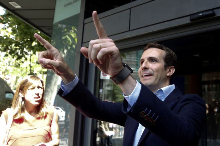 El vicesecretario de Comunicación del Partido Popular, Pablo Casado, anuncia su candidatura para presidir el Partido Popular