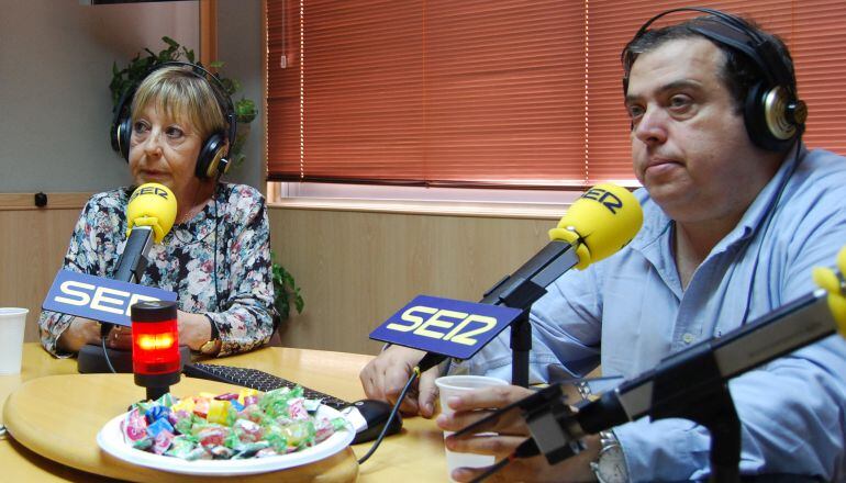 Tertulia de periodistas en SER Madrid Oeste con Elisa Blanco (Periodista freelance) Pedro Benayas (Periódico SUR Madrid) 