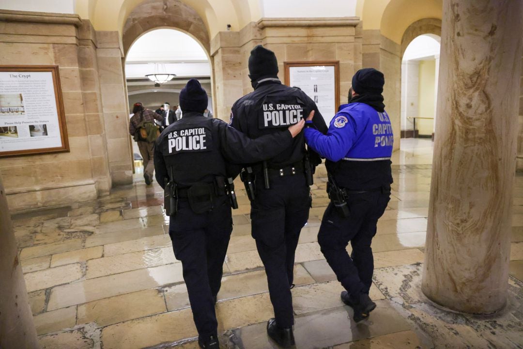 Al menos un herido de bala en el asalto de los seguidores de Trump al Congreso